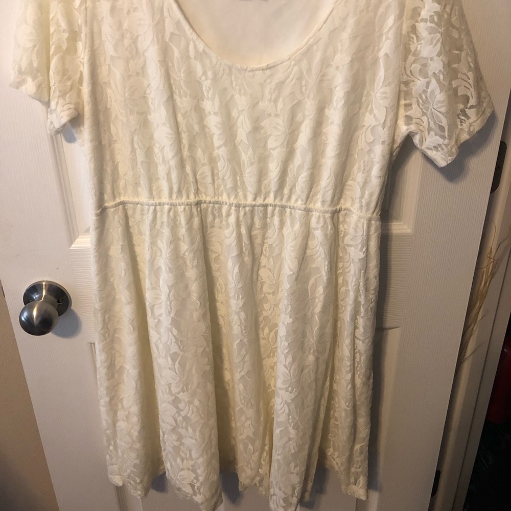 White lace dress